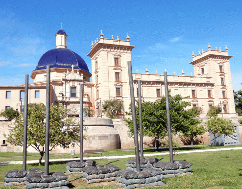 Museo de Bellas Artes as viewed from Turia Gardens