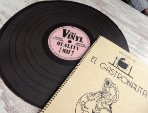 El Gastronauta "vinyl" placemats
