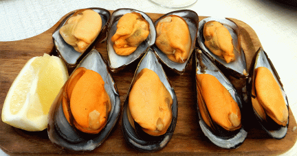 Happy Fish Atarazanas mussels